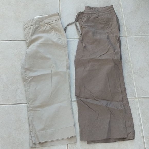 NWOT Gap size 8 khaki and brown Capris - Picture 1 of 8